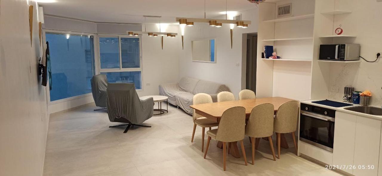 Nitsa Sea View Luxurious Apartment ネタニア エクステリア 写真